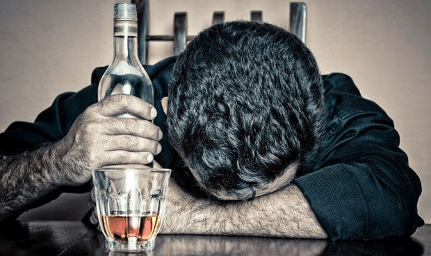 Consejos del profesor Mesa: Vivir con un padre alcohólico (Parte II)