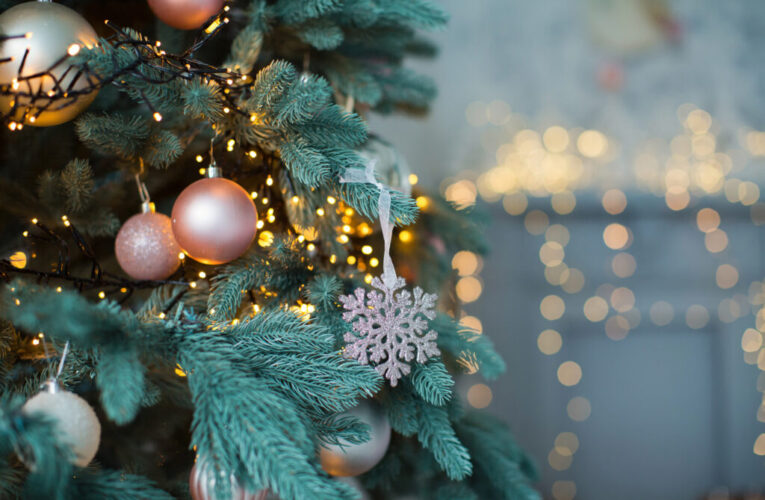 La temporada navideña de Louisville está tomando forma en Chenoweth Square