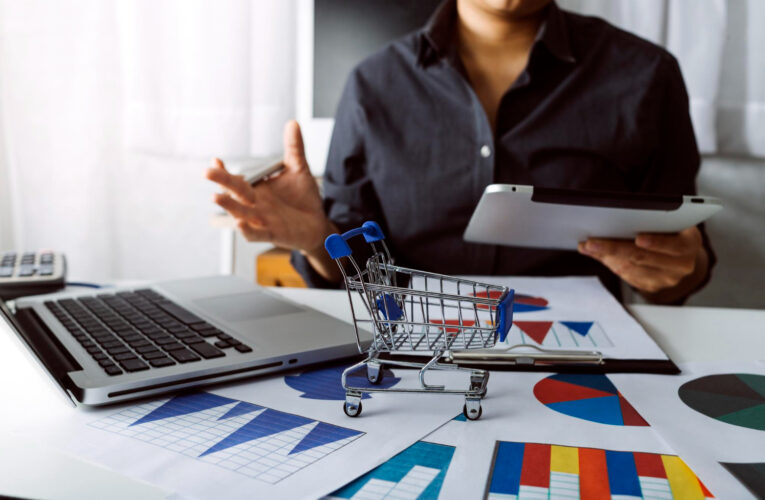ValuMarket anuncia la venta final de su local en Mid City Mall.