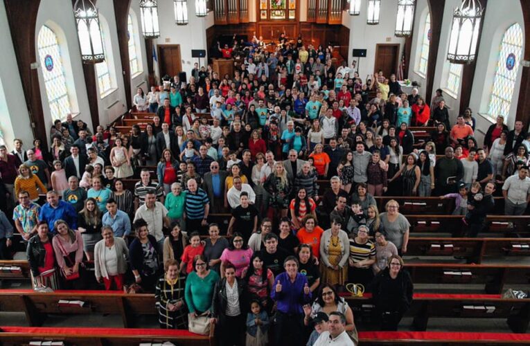 Locales: Iglesia Senda de Luz, 19 años sirviendo a la comunidad