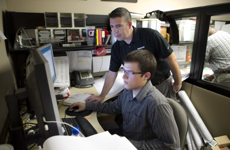 Los jóvenes de Louisville tendrán salarios más altos y más oportunidades laborales a través del programa SummerWorks