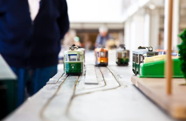 Disposición del modelo de tren en exhibición en Greentree Mall en Clarksville