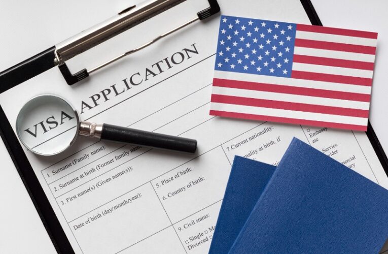 Los cubanos arrasan en la Lotería de Visas de EEUU pero son excluidos para el próximo año