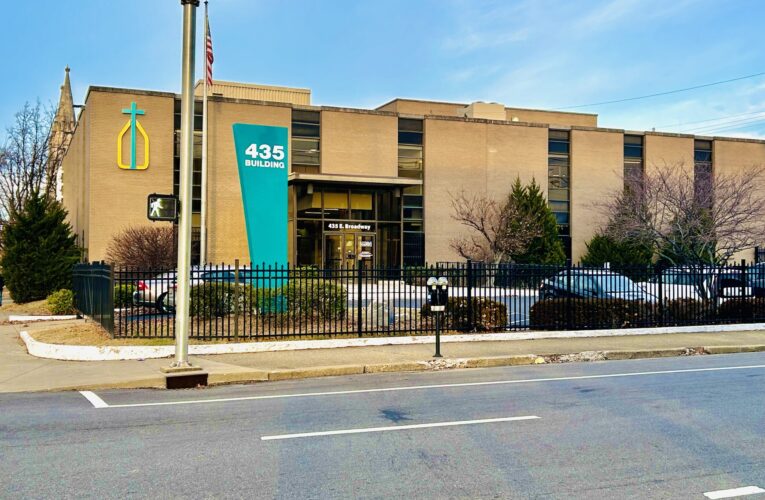 Caridades Católicas de Louisville advierte sobre una publicación fraudulenta que circula en las redes sociales