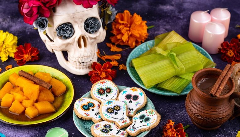 Puedes celebrar el Día de Muertos en Limón Y Sal
