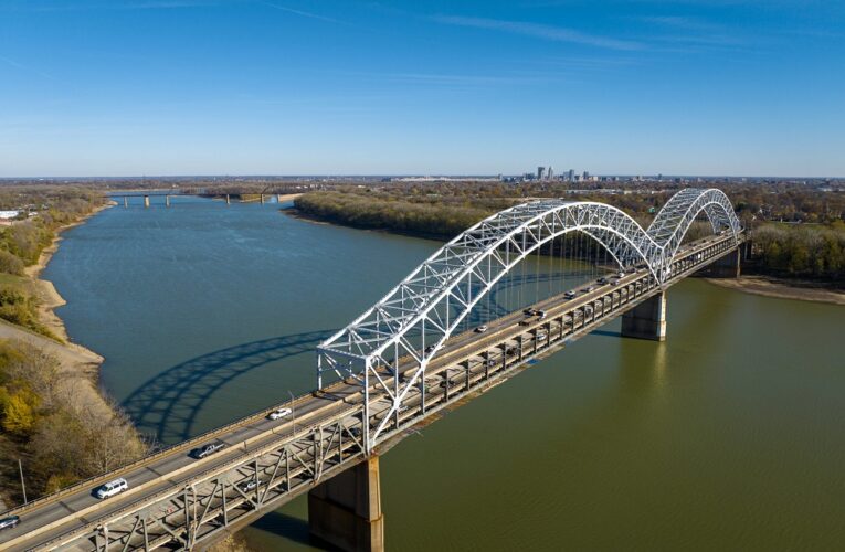 Reabren todos los carriles del puente Sherman Minton tras 3 años de renovación