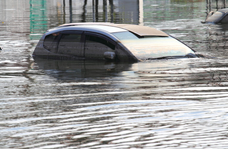 Mil rescates acuáticos en 24 horas: inundaciones generalizadas arrasan Kentucky