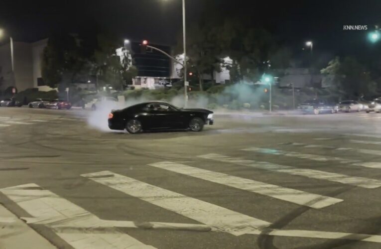 Autoridades de Louisville apoyan el nuevo proyecto de ley de Kentucky para castigar las carreras de autos callejeras