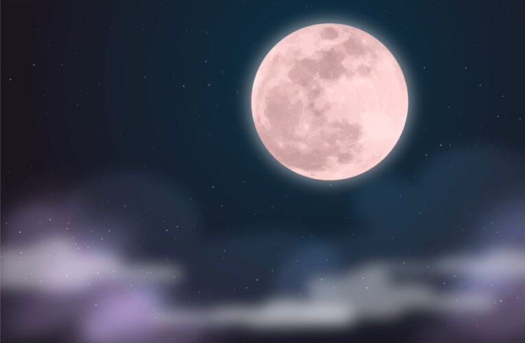 Se espera que una ‘luna llena rosa’ salga en un cielo de Kentucky cubierto de color