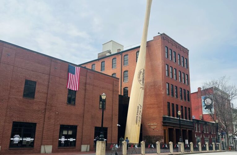 Louisville Slugger Museum and Factory encabeza la lista de visitas a fábricas del país