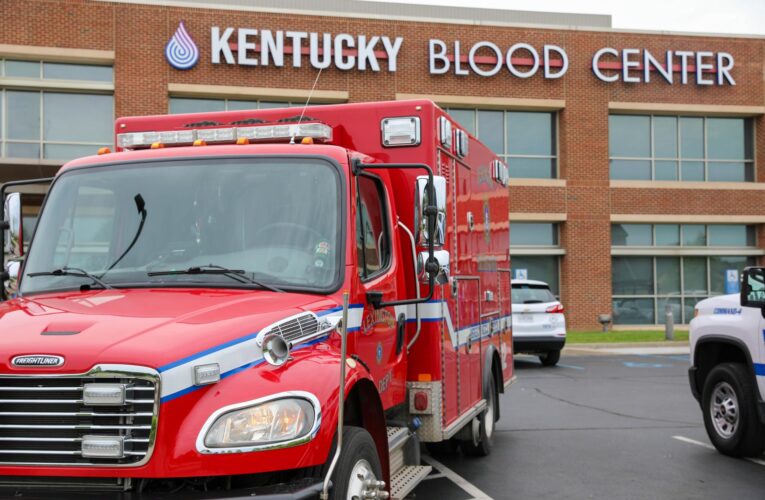 El Departamento de Bomberos de Lexington pone en servicio una nueva ambulancia