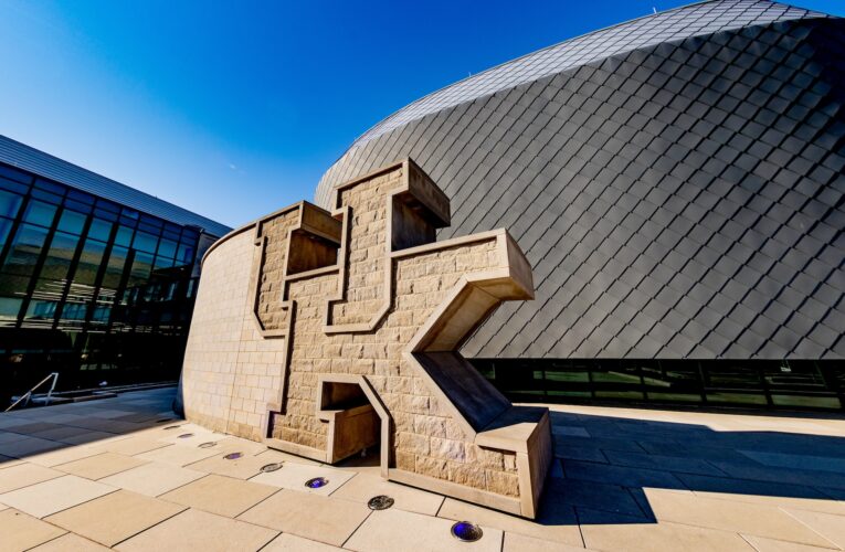 La Universidad de Kentucky celebra récord de inscripciones  