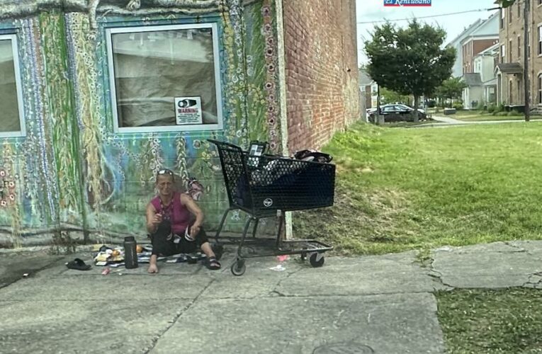 Oficina del Censo: La pobreza disminuye a nivel nacional