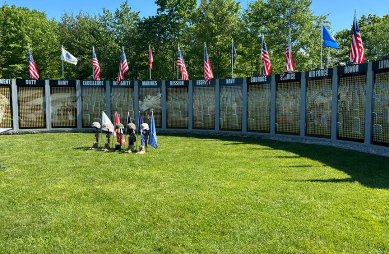 El muro conmemorativo Gold Star se inaugura en Elizabethtown para el fin de semana del Día de los Caídos.