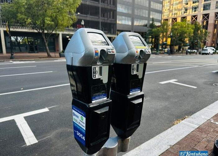 Nuevo sistema de estacionamiento con tecnología actualizada llega al distrito de NuLu en Louisville